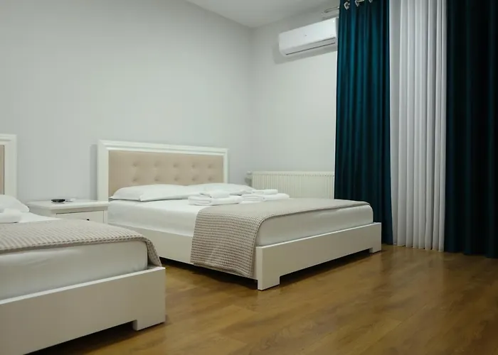 Hotel Zisi & Restaurant