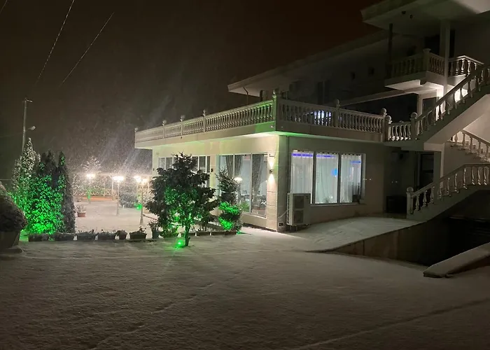 Zisi & Restaurant Hotel Erseke