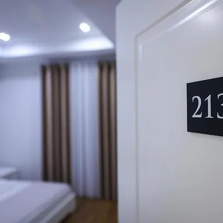 Zisi & Restaurant Hotel Erseke