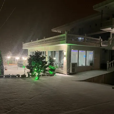 Zisi & Restaurant Hotel Erseke